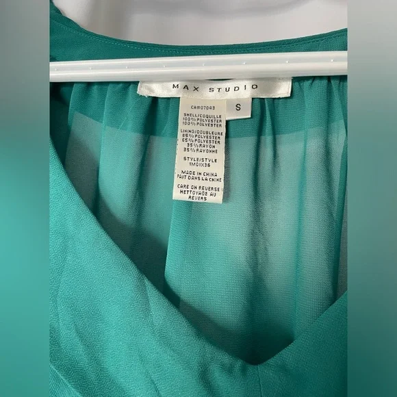 Max Studio dark Teal V-Neck Blouse size small ruffles NWOT - Picture 2 of 3